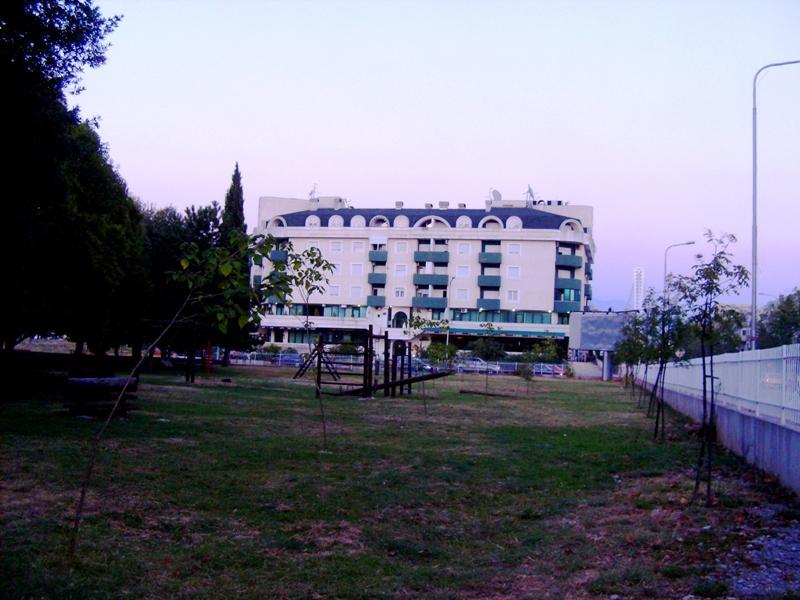 Apartment Sara Podgoriţa Exterior foto
